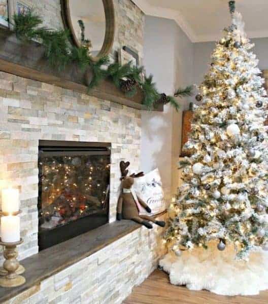 12 Gorgeous Christmas Fireplace Designs - Realstone Systems